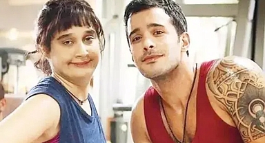 Barış Arduç'tan eşi Gupse Özay'a övgü: Dünyanın en hoş kadını