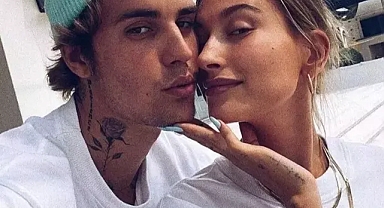 Justin Bieber'ın ilginç kombini! İki eşofmanı üst üste giydi, terlikle yemeğe gitti