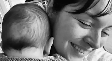 Taze anne Ezgi Mola'dan oğlu Can ile yeni paylaşımlar!