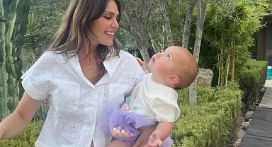 Aslı Enver'in kızı Elay 1 yaşında! Paylaşımındaki sözleri duygulandırdı