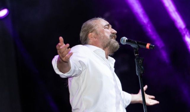 Volkan Konak, Kıbrıs'ta Unutulmaz Bir Gece Yaşattı