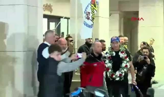 Toprak Razgatlıoğlu, Dünya Şampiyonluğunu İkinci Kez Kazandı