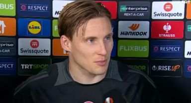 Svensson'dan yıllardır ülkemizde oynayan futbolcuları utandıracak hareket
