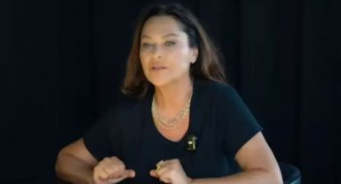 Hülya Avşar'ı sinirlendiren soru! "Manyak mısın oğlum?"
