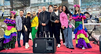 DORA&AHMET ALTINBAŞAK ŞOV BURSA’DA BAŞLADI…