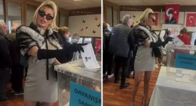 İmamoğlu'na destek için sandık başına giden şarkıcı Hatice'nin kıyafeti dikkat çekti