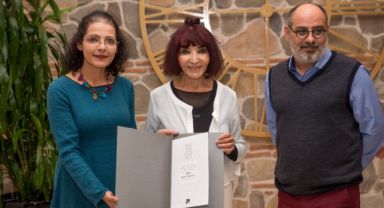 Tiyatronun Duayeni Gülriz Sururi’nin Bayrağını Müge Saut Taşıyor
