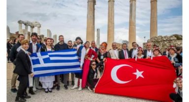 Manavgat’ta Barışın Sofrası Kuruldu: Kültür ve Lezzet Festivali Uluslararası Katılımla Yapıldı