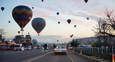 Klasik Otomobiller Kapadokya'da Baharı Karşıladı