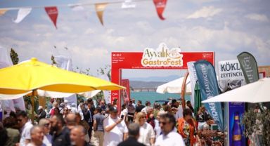 AYVALIK GASTROFEST GERÇEKLEŞTİ: ÜÇ GÜNLÜK LEZZET YOLCULUĞU