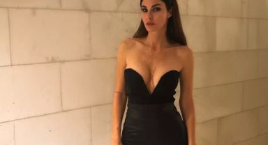Defne Samyeli'den doğum günü partisinde cesur tercih