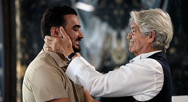 Berkay Tulpar,Hollywood Yıldızı Eric Roberts'ı Yapay Zeka Destekli Saç Ekim Teknolojisiyle Ağırladı!!