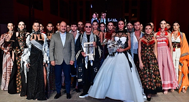 ŞANLIURFA’DA MODA RÜZGARI ESTİ!