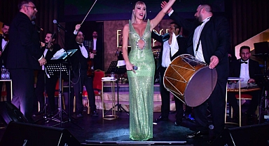 Petek Dinçöz Batum'u Salladı: 